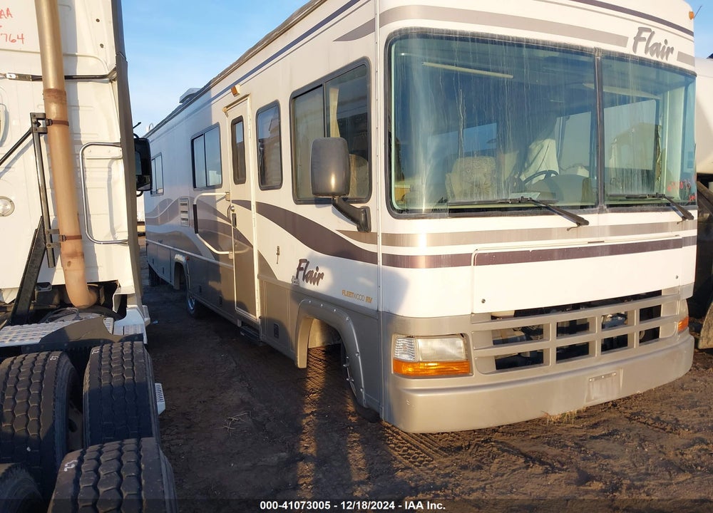 1999 WORKHORSE CUSTOM CHASSIS MOTORHOME CHASSIS P3500 VIN: 5B4LP37J9X3311305