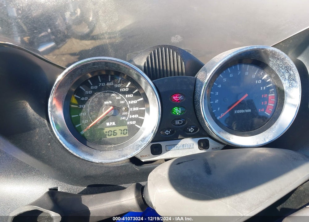2001 SUZUKI GSF600 S VIN: JS1GN7AA812100606