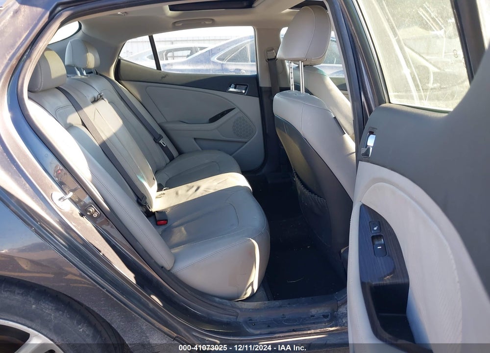 2011 KIA OPTIMA EX VIN: KNAGN4A74B5055914