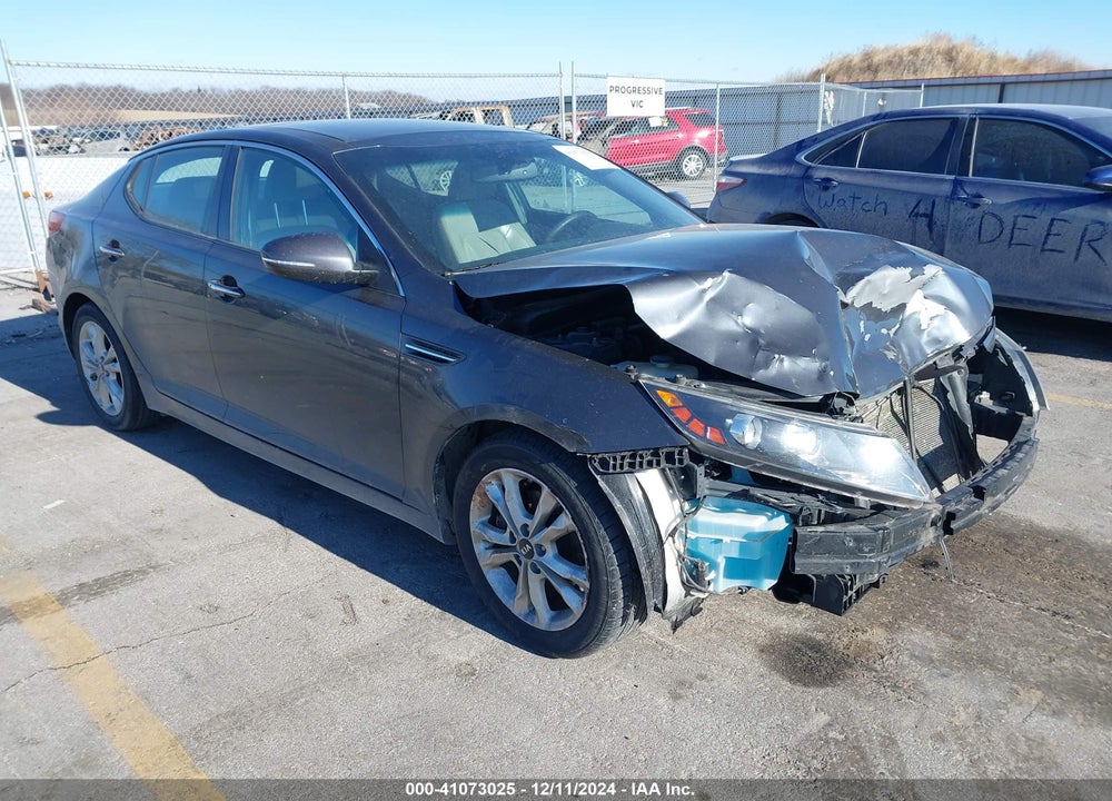 2011 KIA OPTIMA EX VIN: KNAGN4A74B5055914
