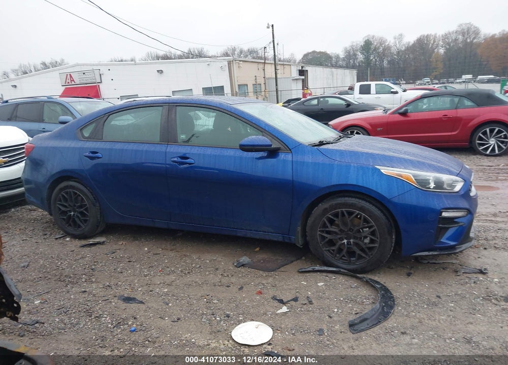 2019 KIA FORTE LXS VIN: 3KPF24AD6KE116374