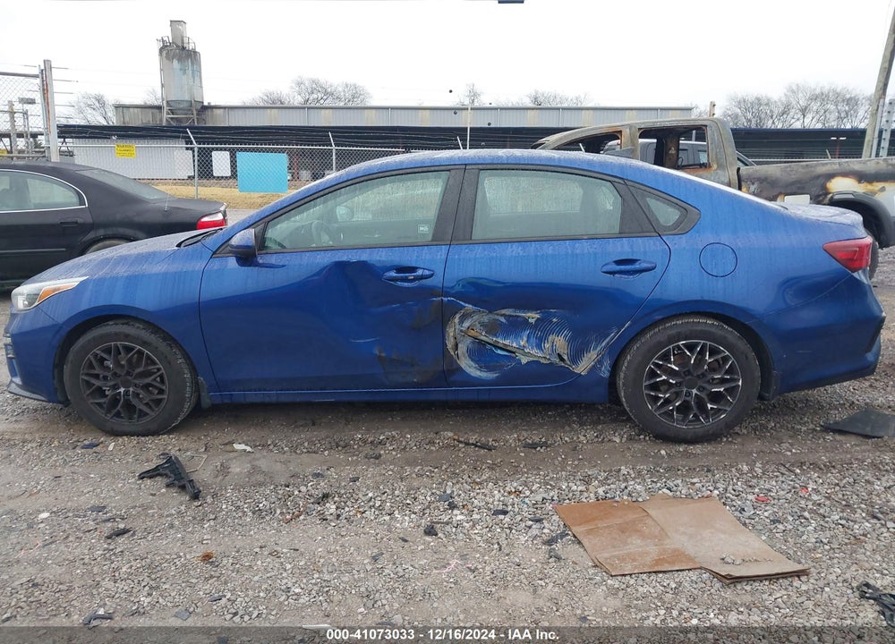 2019 KIA FORTE LXS VIN: 3KPF24AD6KE116374