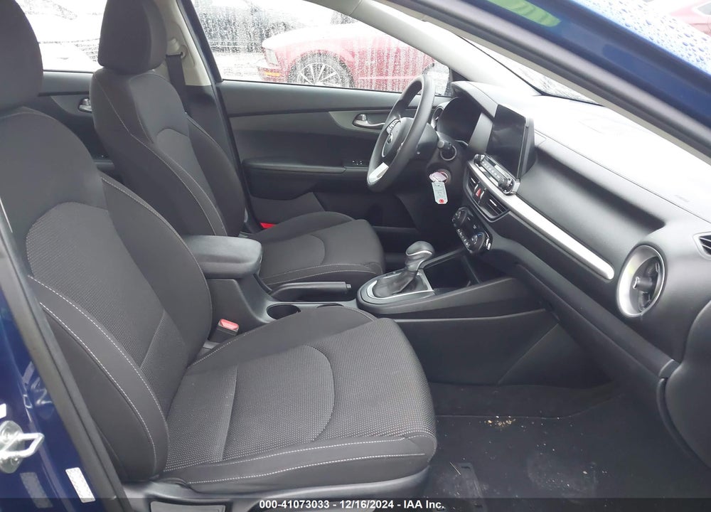 2019 KIA FORTE LXS VIN: 3KPF24AD6KE116374