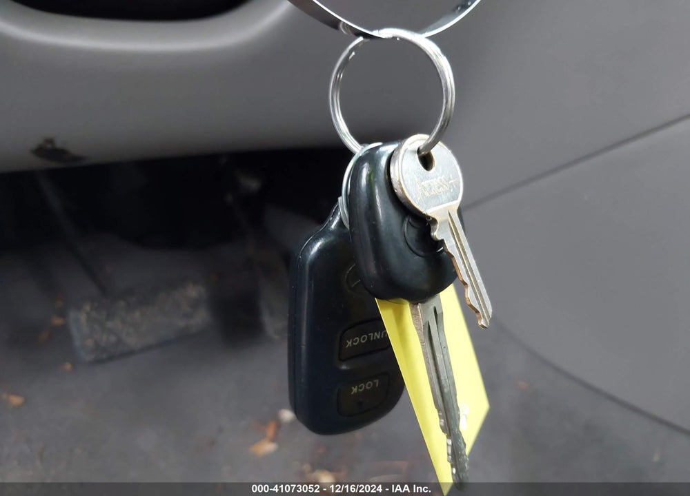2006 TOYOTA COROLLA LE VIN: 1NXBR32E96Z716482