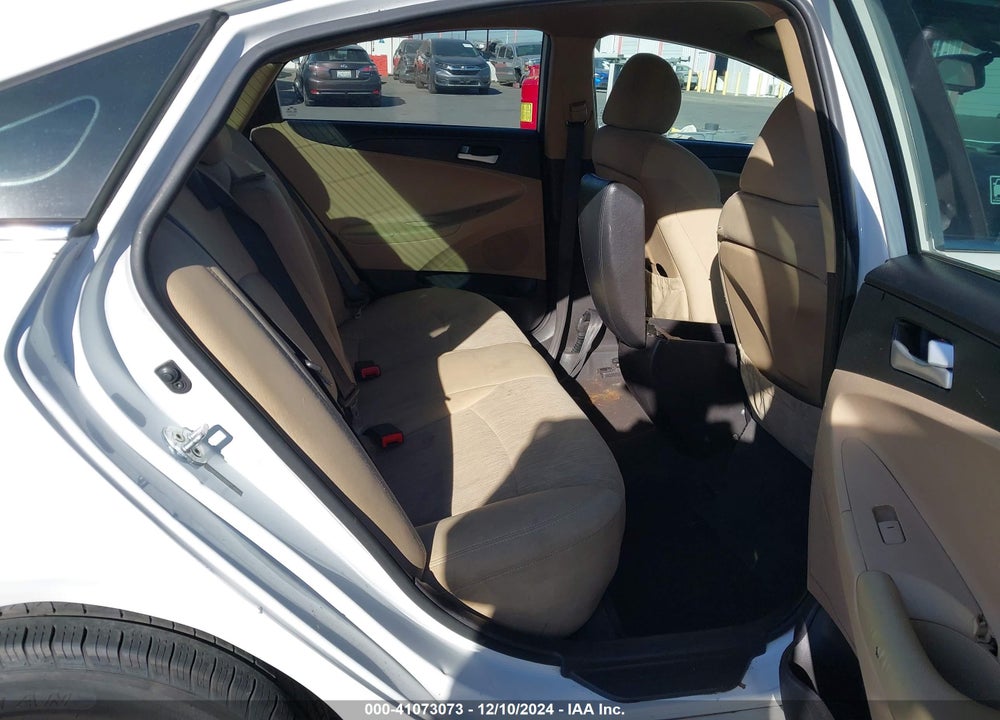 2013 HYUNDAI SONATA GLS VIN: 5NPEB4AC4DH772400