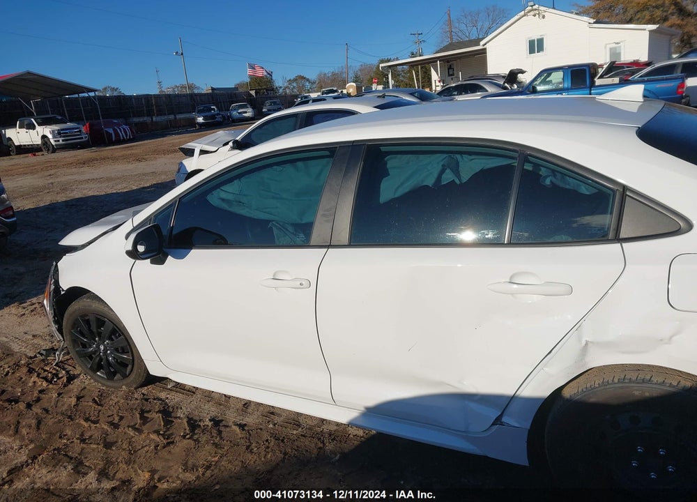 2022 TOYOTA COROLLA VIN: 5YFEPMAE9NP361565