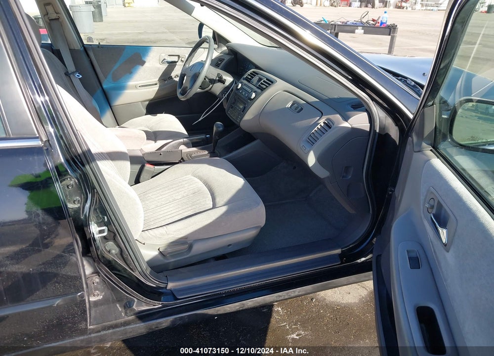 1998 HONDA ACCORD EX VIN: 1HGCG6672WA061113