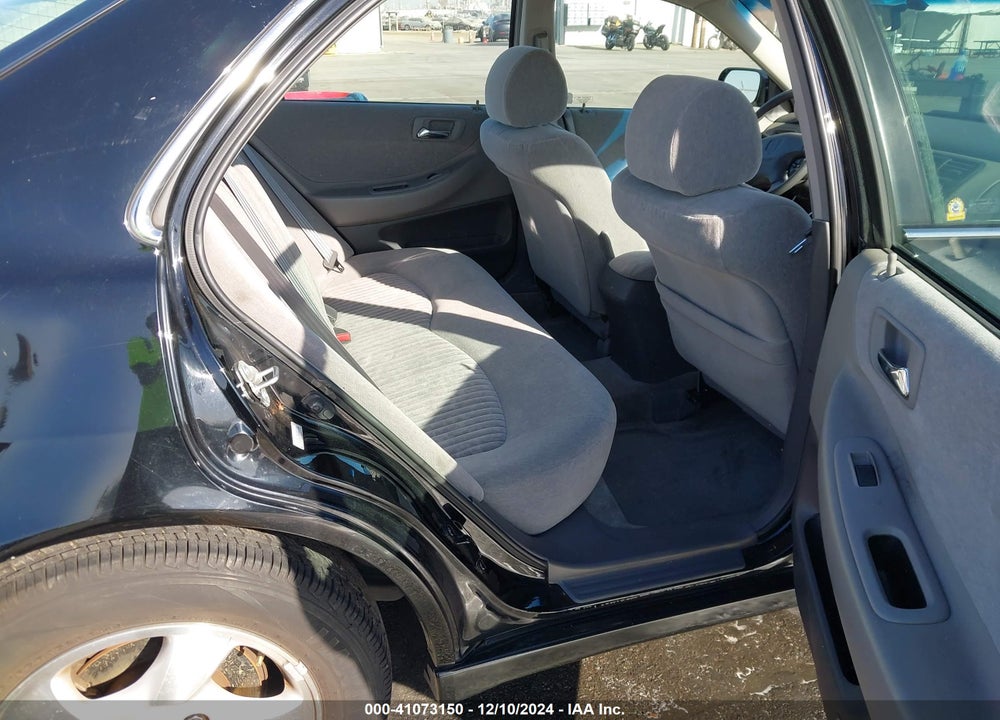 1998 HONDA ACCORD EX VIN: 1HGCG6672WA061113