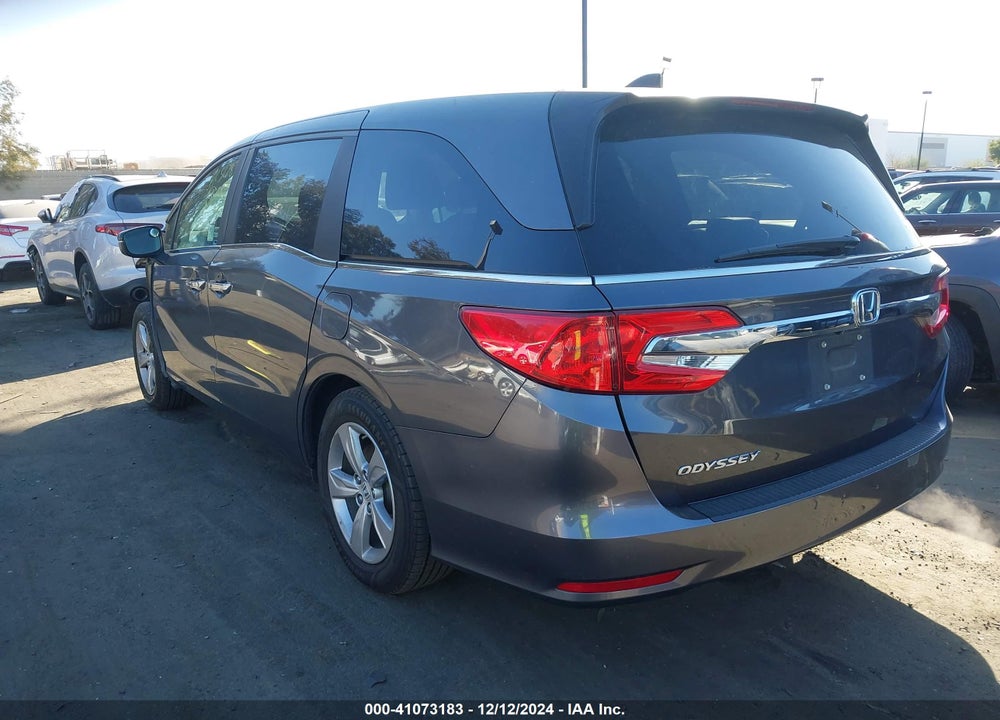 2018 HONDA ODYSSEY EX-L VIN: 5FNRL6H76JB073105