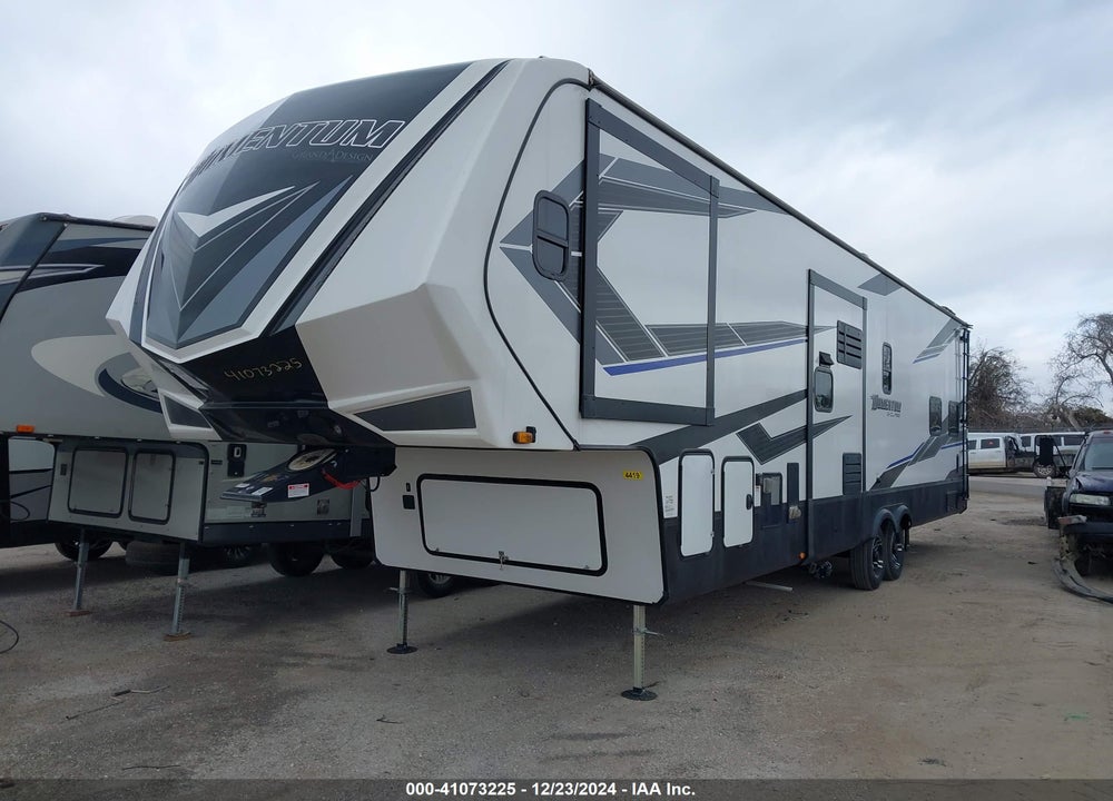 2021 GRAND DESIGN MOMENTUM VIN: 573FM4226M1119667