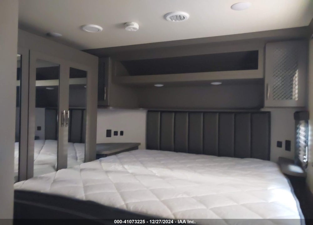2021 GRAND DESIGN MOMENTUM VIN: 573FM4226M1119667