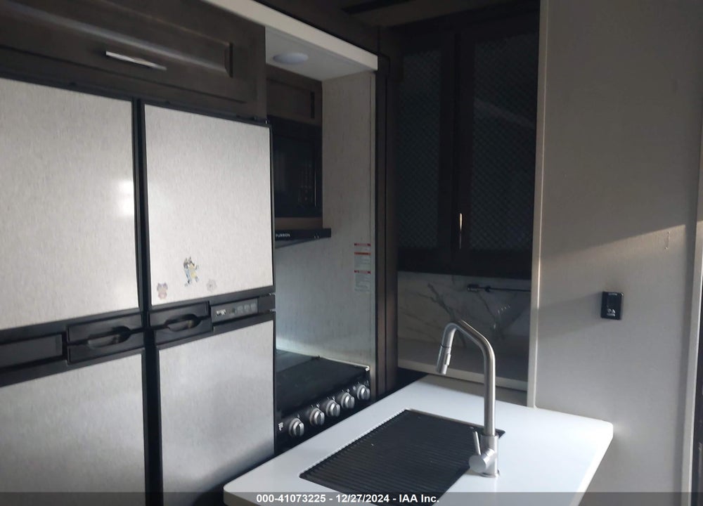 2021 GRAND DESIGN MOMENTUM VIN: 573FM4226M1119667