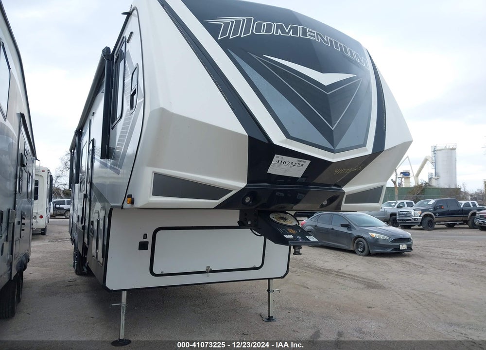 2021 GRAND DESIGN MOMENTUM VIN: 573FM4226M1119667