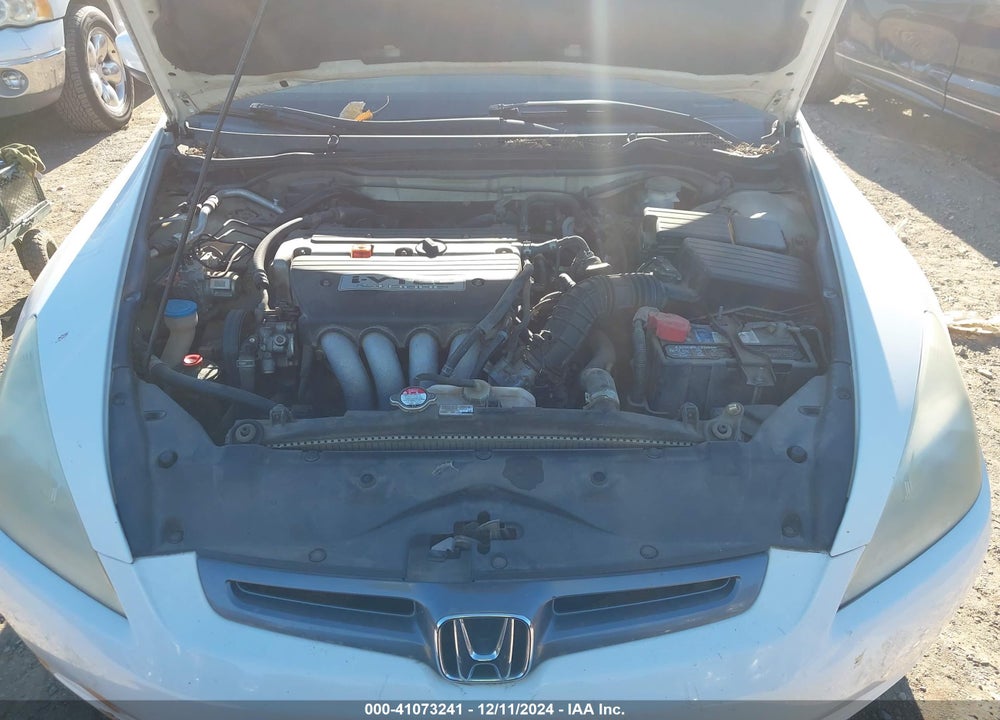 2005 HONDA ACCORD 2.4 LX VIN: 1HGCM56415L000539