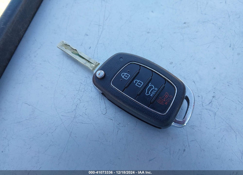 2020 HYUNDAI TUCSON SE VIN: KM8J2CA44LU132589