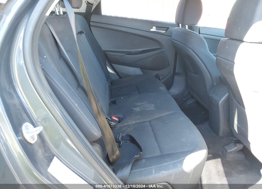 2020 HYUNDAI TUCSON SE VIN: KM8J2CA44LU132589