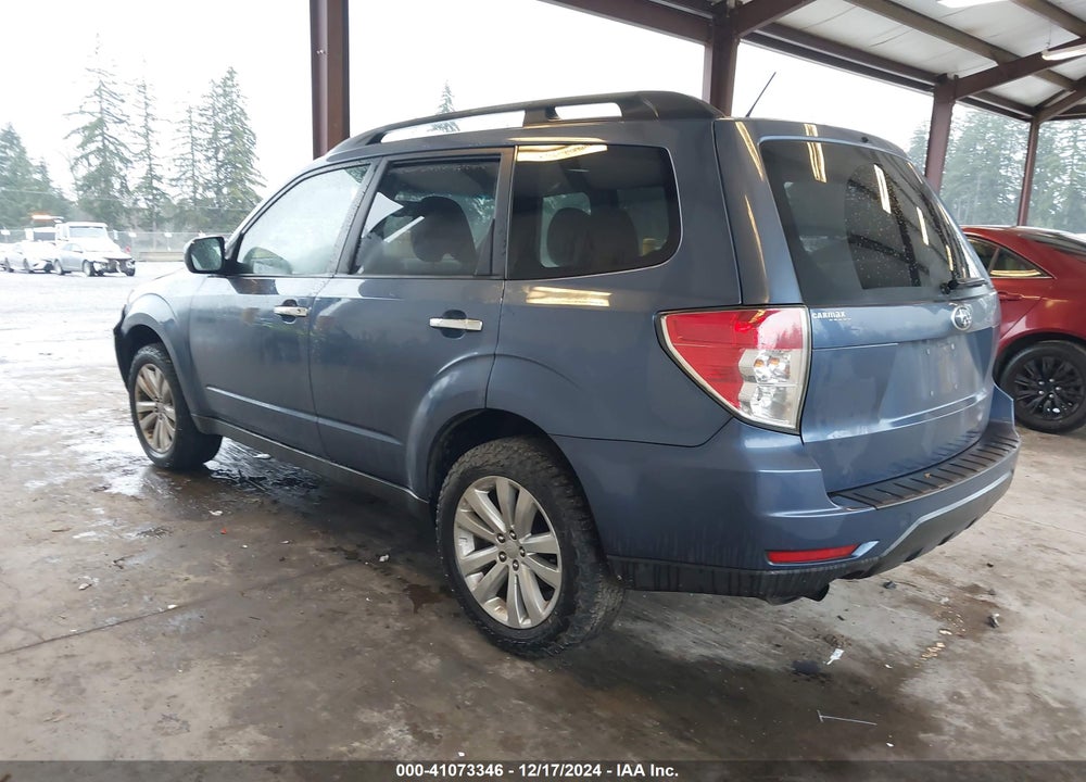 2011 SUBARU FORESTER 2.5X PREMIUM VIN: JF2SHADC5BH781793