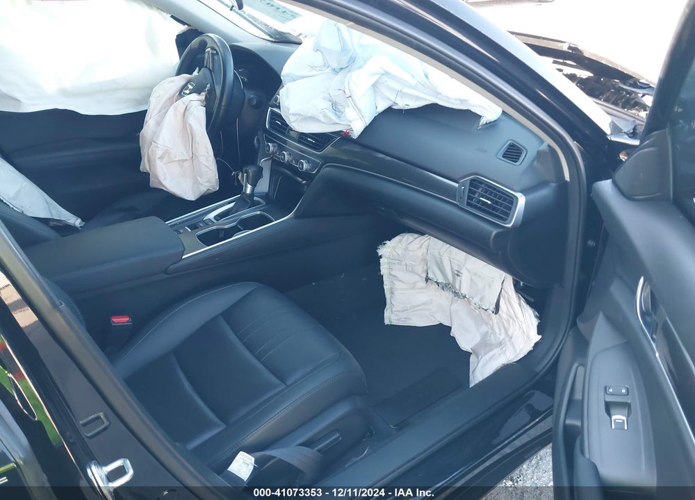 2021 HONDA ACCORD VIN: 1HGCV1F43MA021909