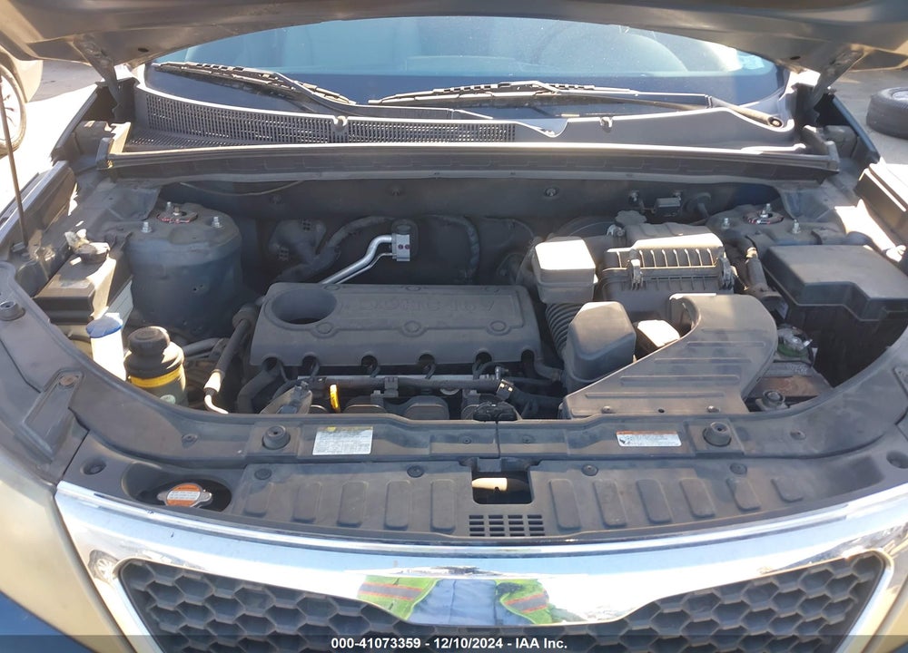 2011 KIA SORENTO LX VIN: 5XYKT3A15BG001764