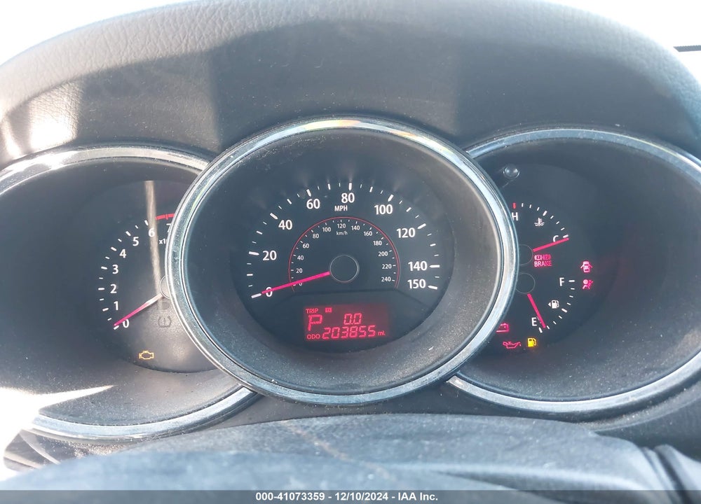 2011 KIA SORENTO LX VIN: 5XYKT3A15BG001764