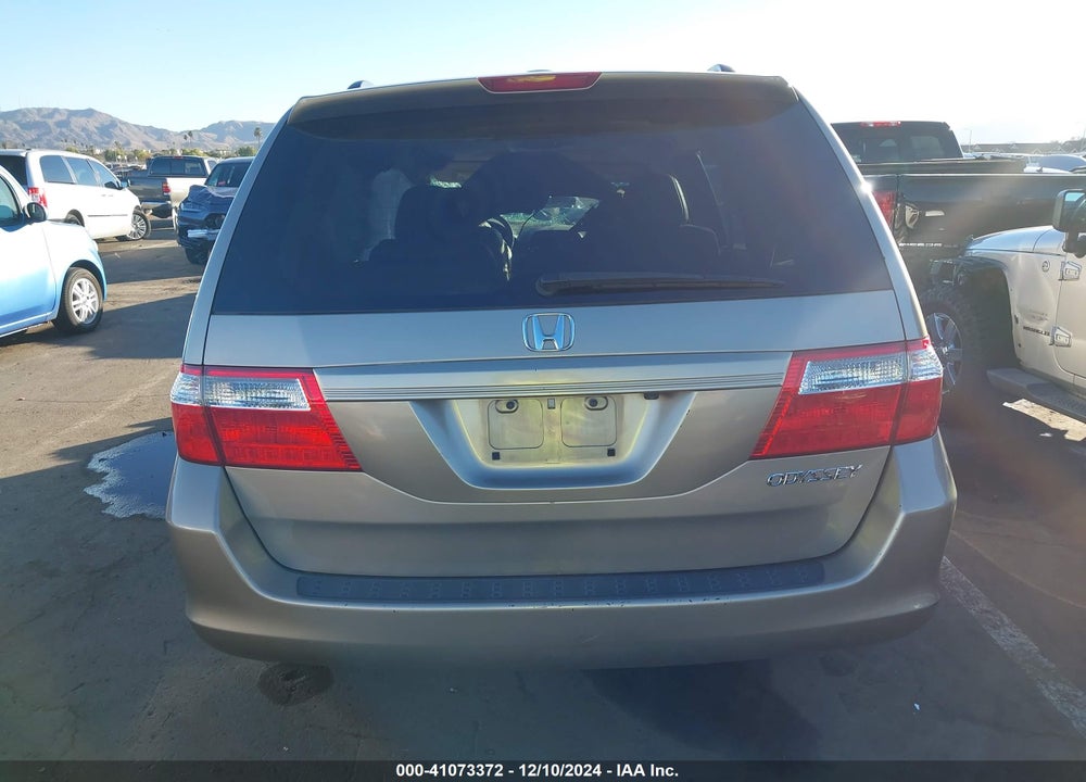 2005 HONDA ODYSSEY EX-L VIN: 5FNRL38755B063203