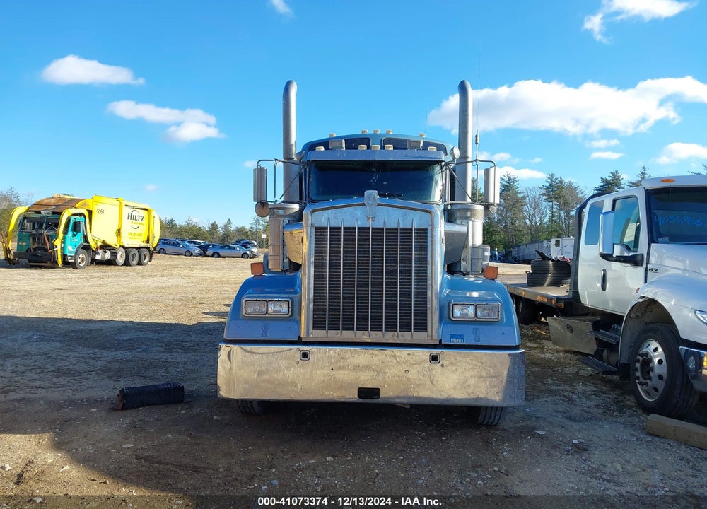 2018 KENWORTH W900 VIN: 1XKWD49X6JR209914