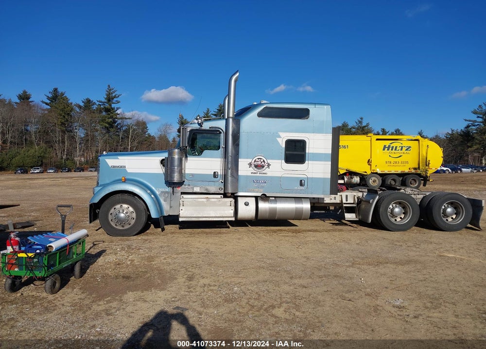 2018 KENWORTH W900 VIN: 1XKWD49X6JR209914