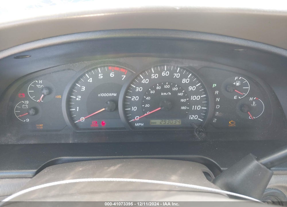 2005 TOYOTA TUNDRA SR5 V8 VIN: 5TBET34125S480427