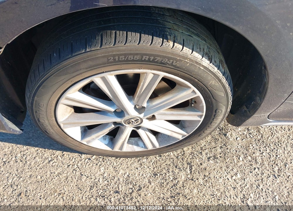 2014 TOYOTA CAMRY XLE VIN: 4T4BF1FK3ER407804