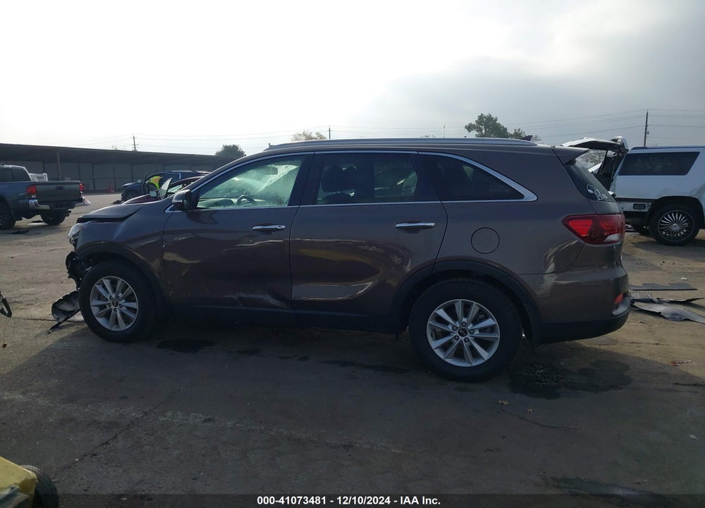 2019 KIA SORENTO 2.4L LX VIN: 5XYPG4A33KG548128
