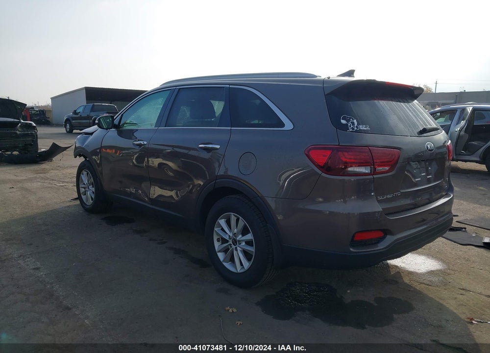 2019 KIA SORENTO 2.4L LX VIN: 5XYPG4A33KG548128