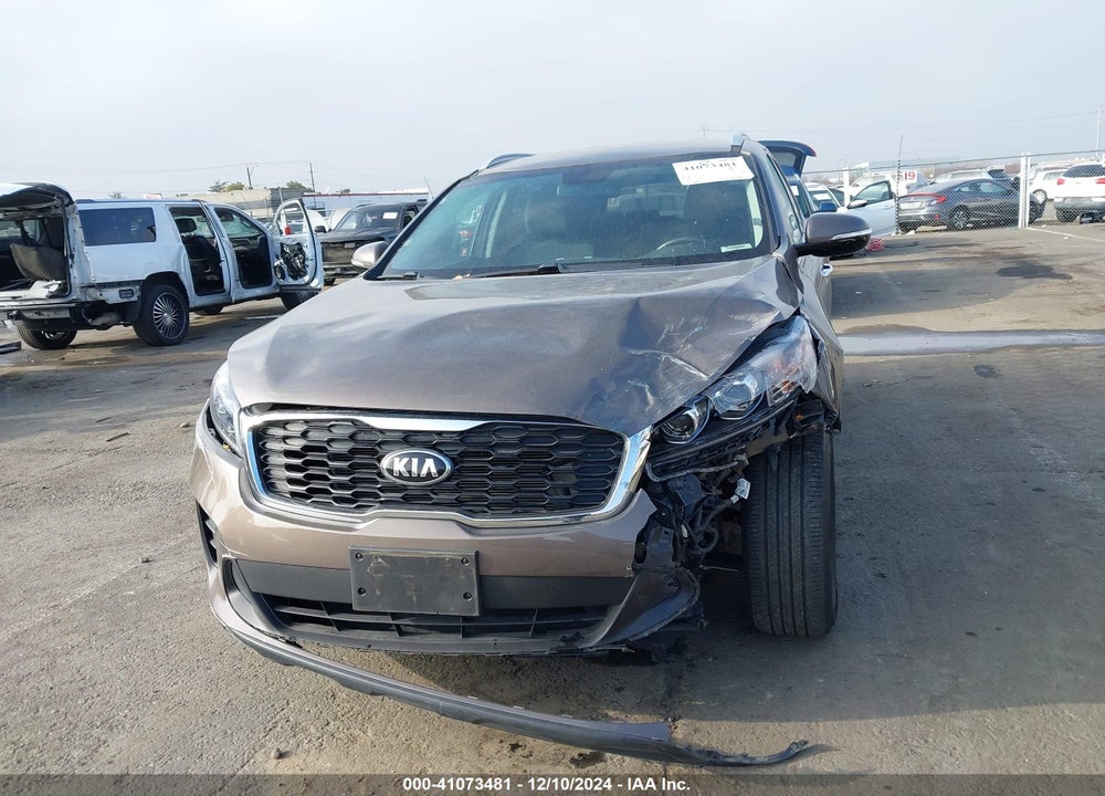 2019 KIA SORENTO 2.4L LX VIN: 5XYPG4A33KG548128