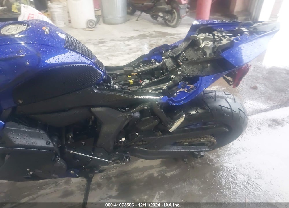 2023 YAMAHA YZFR7 VIN: JYARM38E2PA006587
