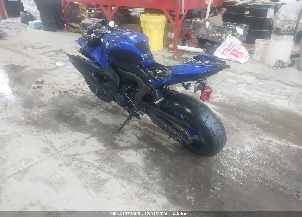 2023 YAMAHA YZFR7 VIN: JYARM38E2PA006587