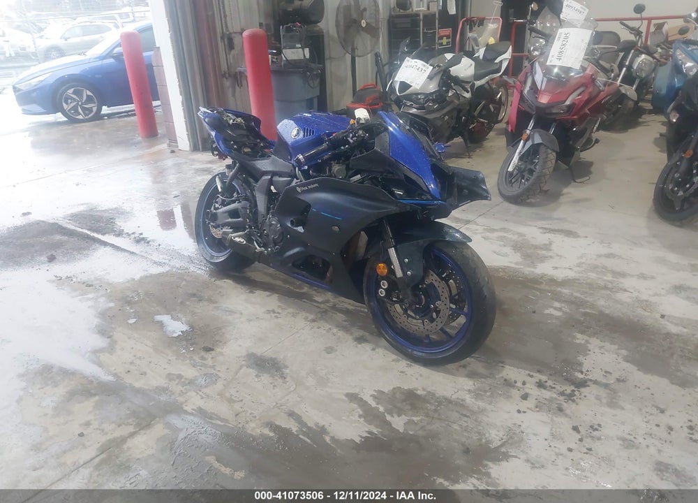 2023 YAMAHA YZFR7 VIN: JYARM38E2PA006587