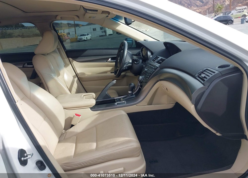 2013 ACURA TL 3.5 VIN: 19UUA8F54DA006689