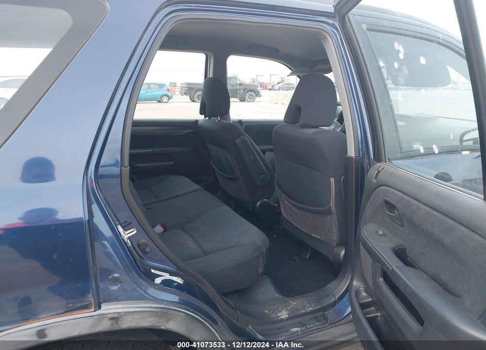 2005 HONDA CR-V LX VIN: JHLRD68505C007330