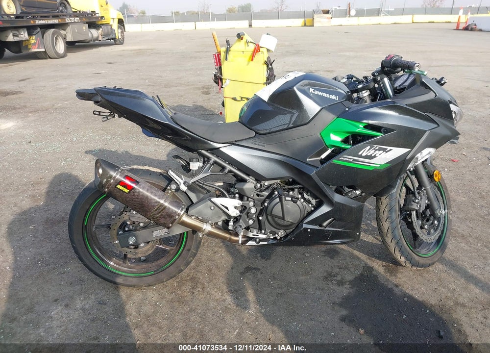 2023 KAWASAKI EX400 VIN: JKAEXKH13PDAK2049