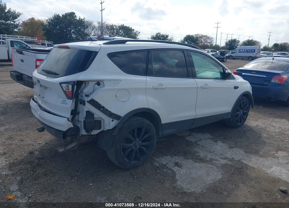 2017 FORD ESCAPE SE VIN: 1FMCU0G95HUF07000