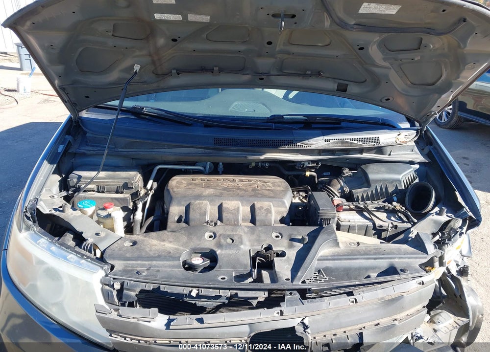 2011 HONDA ODYSSEY LX VIN: 5FNRL5H2XBB022240