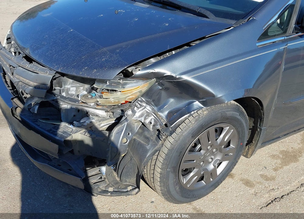 2011 HONDA ODYSSEY LX VIN: 5FNRL5H2XBB022240