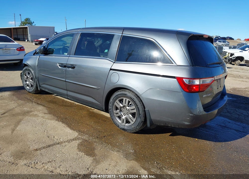2011 HONDA ODYSSEY LX VIN: 5FNRL5H2XBB022240