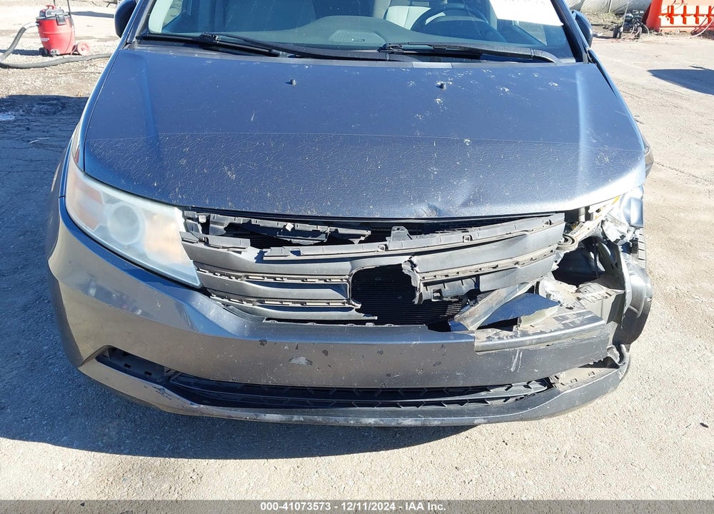 2011 HONDA ODYSSEY LX VIN: 5FNRL5H2XBB022240