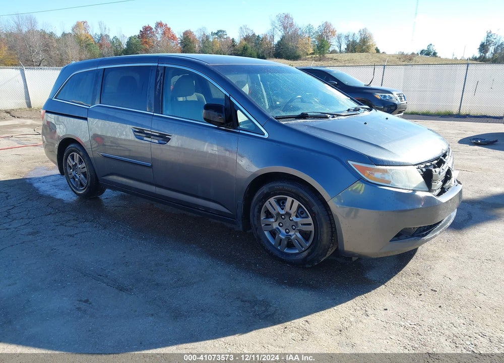 2011 HONDA ODYSSEY LX VIN: 5FNRL5H2XBB022240