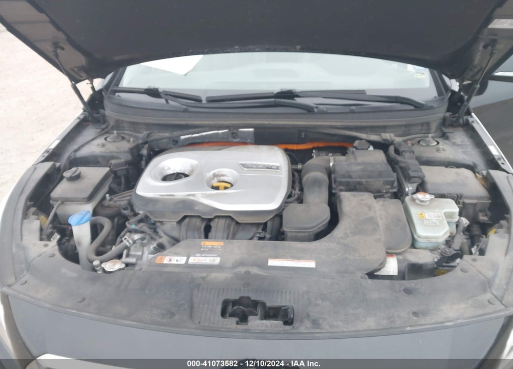 2017 HYUNDAI SONATA HYBRID LIMITED VIN: KMHE34L10HA050245