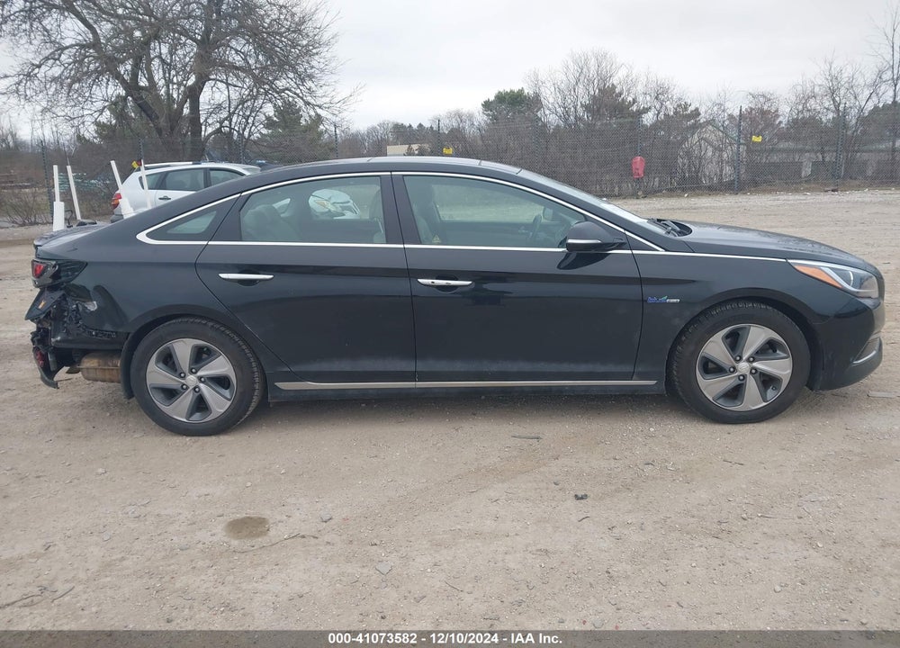 2017 HYUNDAI SONATA HYBRID LIMITED VIN: KMHE34L10HA050245