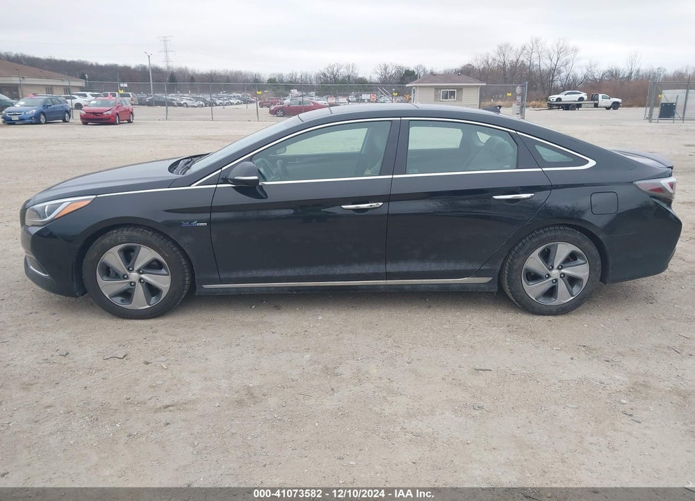 2017 HYUNDAI SONATA HYBRID LIMITED VIN: KMHE34L10HA050245