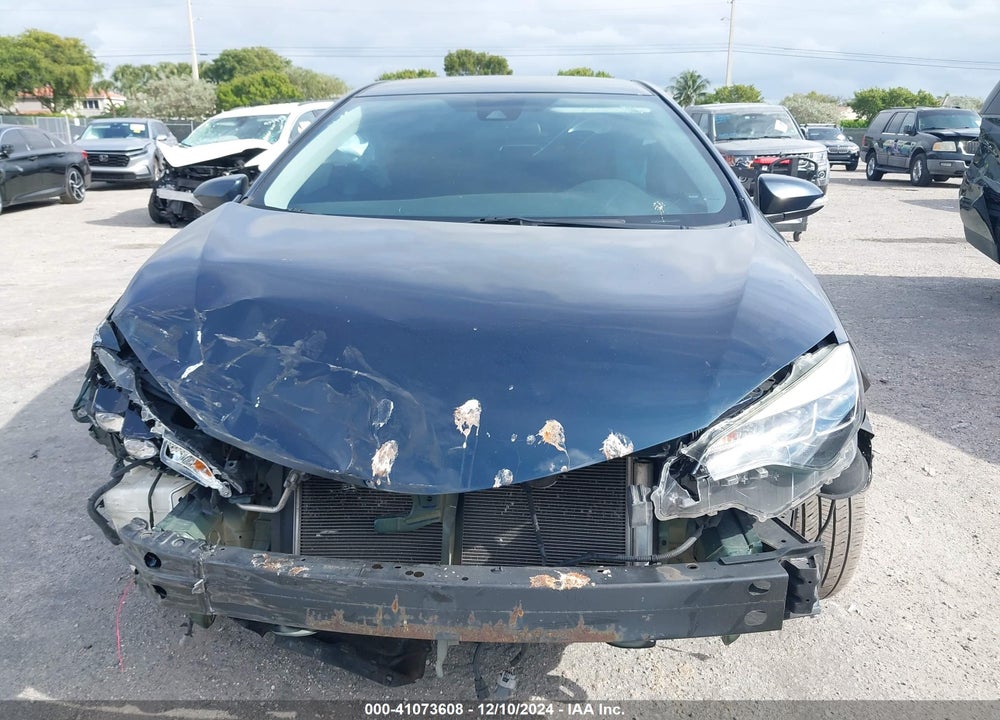 2018 TOYOTA COROLLA SE VIN: 5YFBURHE7JP796089