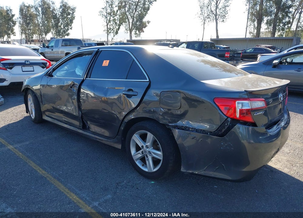 2013 TOYOTA CAMRY SE VIN: 4T1BF1FK0DU659146