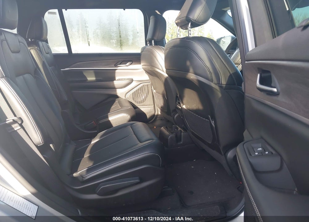 2024 JEEP GRAND CHEROKEE L LIMITED 4X4 VIN: 1C4RJKBG8R8603478